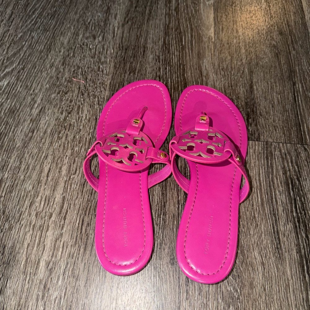 Tory Burch Miller Sandals - Fuchsia 7m - Picture 5 of 5
